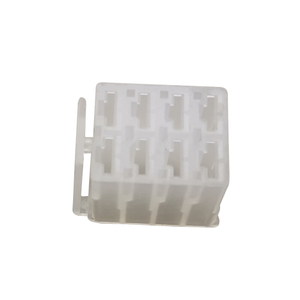 HC-B-66042 8 HOLE PLUG IN