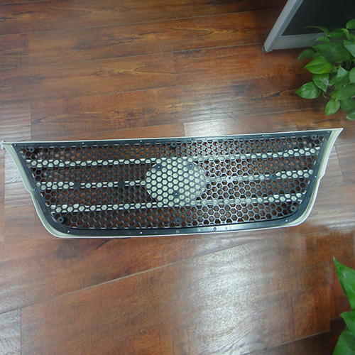 HC-B-35020 BUS FRONT GRILL